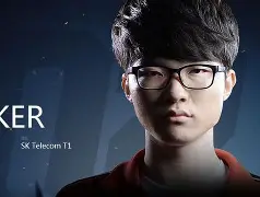 爱游戏官方入口-特雷弗亨德森胜利的微笑